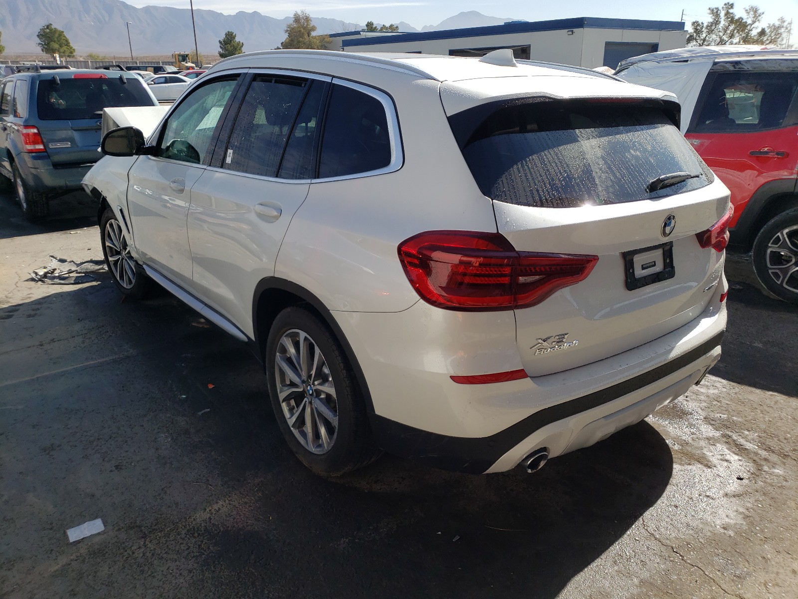 Photo 3 from auction – 2019 BMW X3 SDRIVE3 with VIN 5UXTR7C50KLF34895