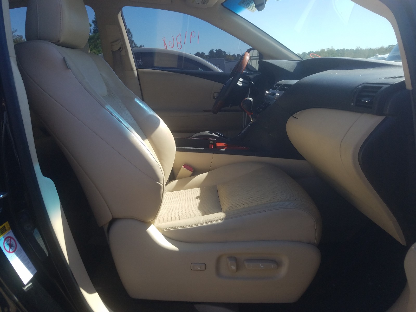 Photo 5 from auction – 2011 LEXUS RX 350 with VIN JTJZK1BA6B2004619