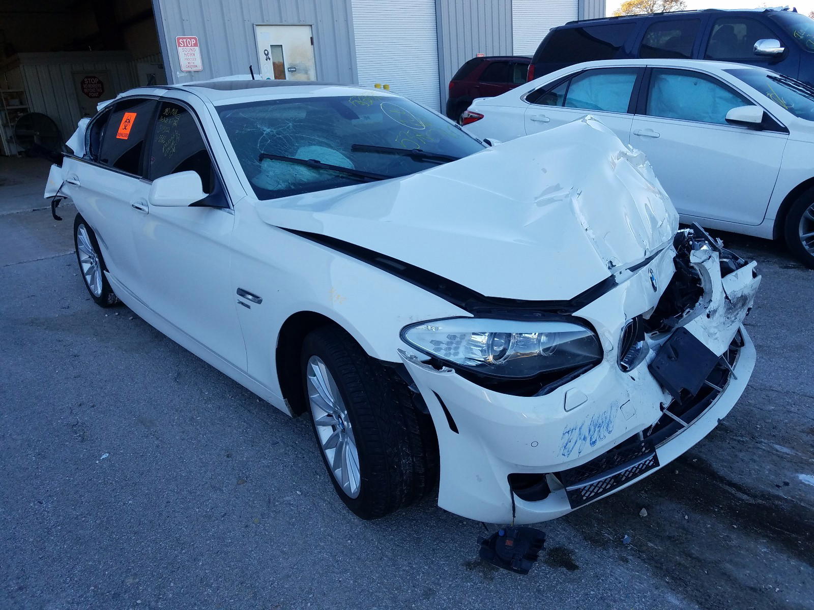 BMW 535 XI 2011 with VIN WBAFU7C5XBC875566 - Photo from auction