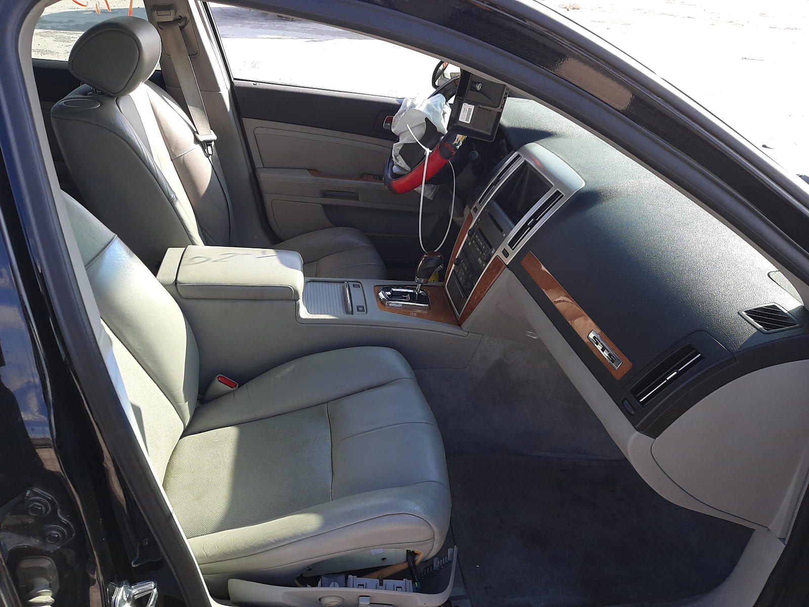 Photo 5 from auction – 2008 CADILLAC STS with VIN 1G6DK67V180162668