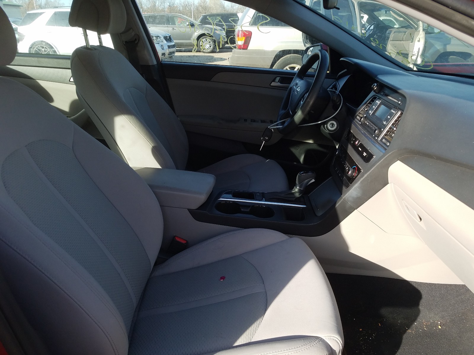 Photo 5 from auction – 2015 HYUNDAI SONATA SE with VIN 5NPE24AF4FH060904