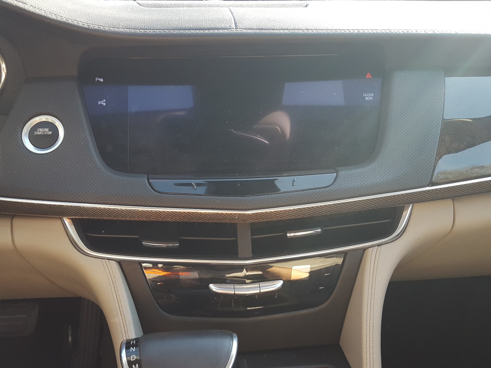Photo 9 from auction – 2017 CADILLAC CT6 PREMIU with VIN LREKK5RX1HA055256