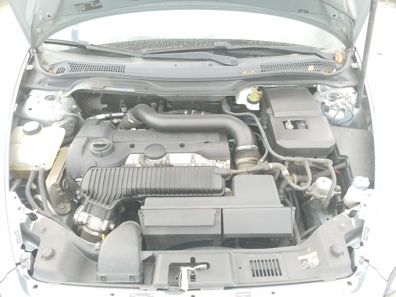 Photo 7 from auction – 2009 VOLVO C70 T5 with VIN YV1MC67249J077300
