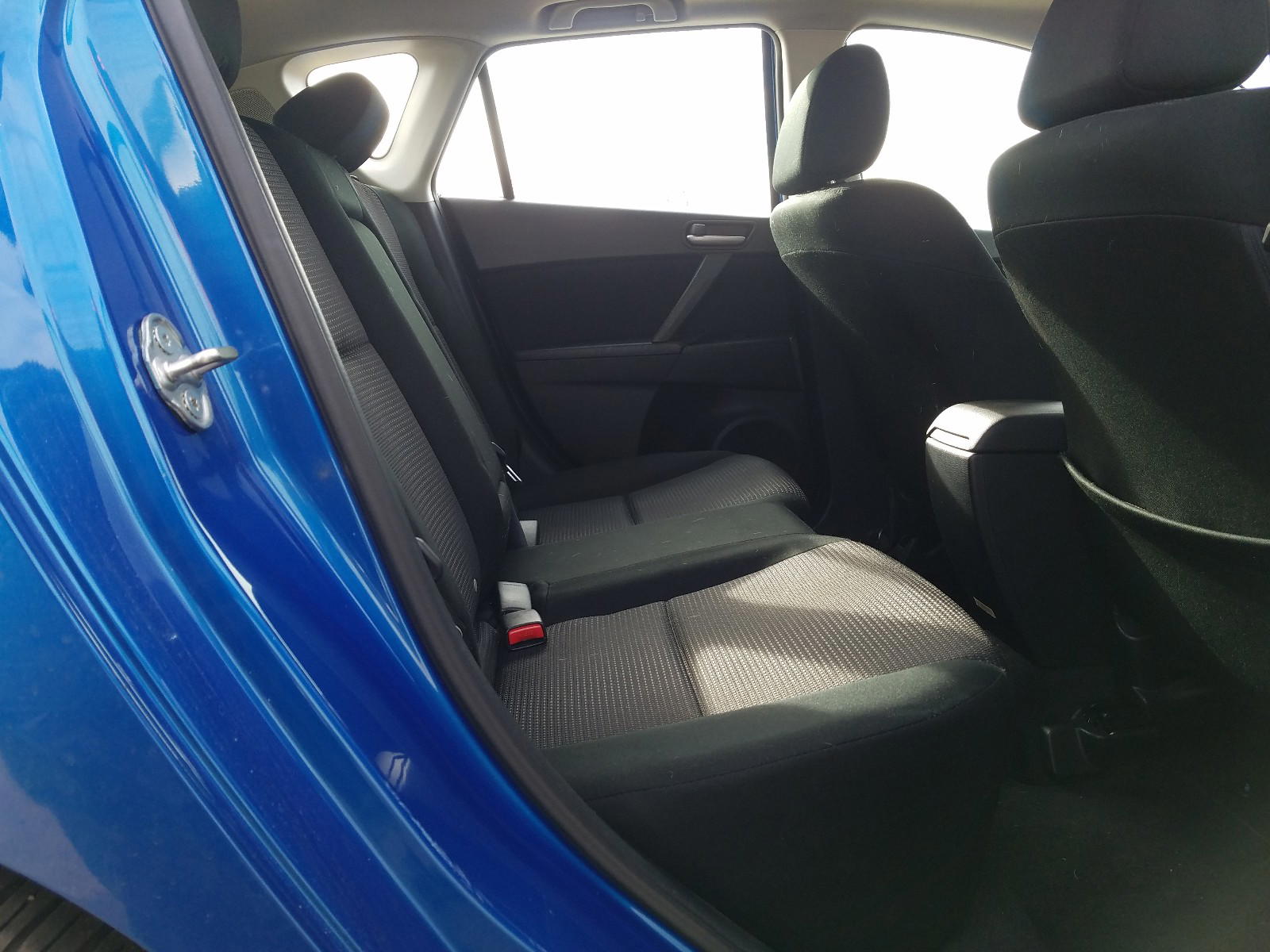 Photo 6 from auction – 2012 MAZDA 3 with VIN JM1BL1L74C1657624