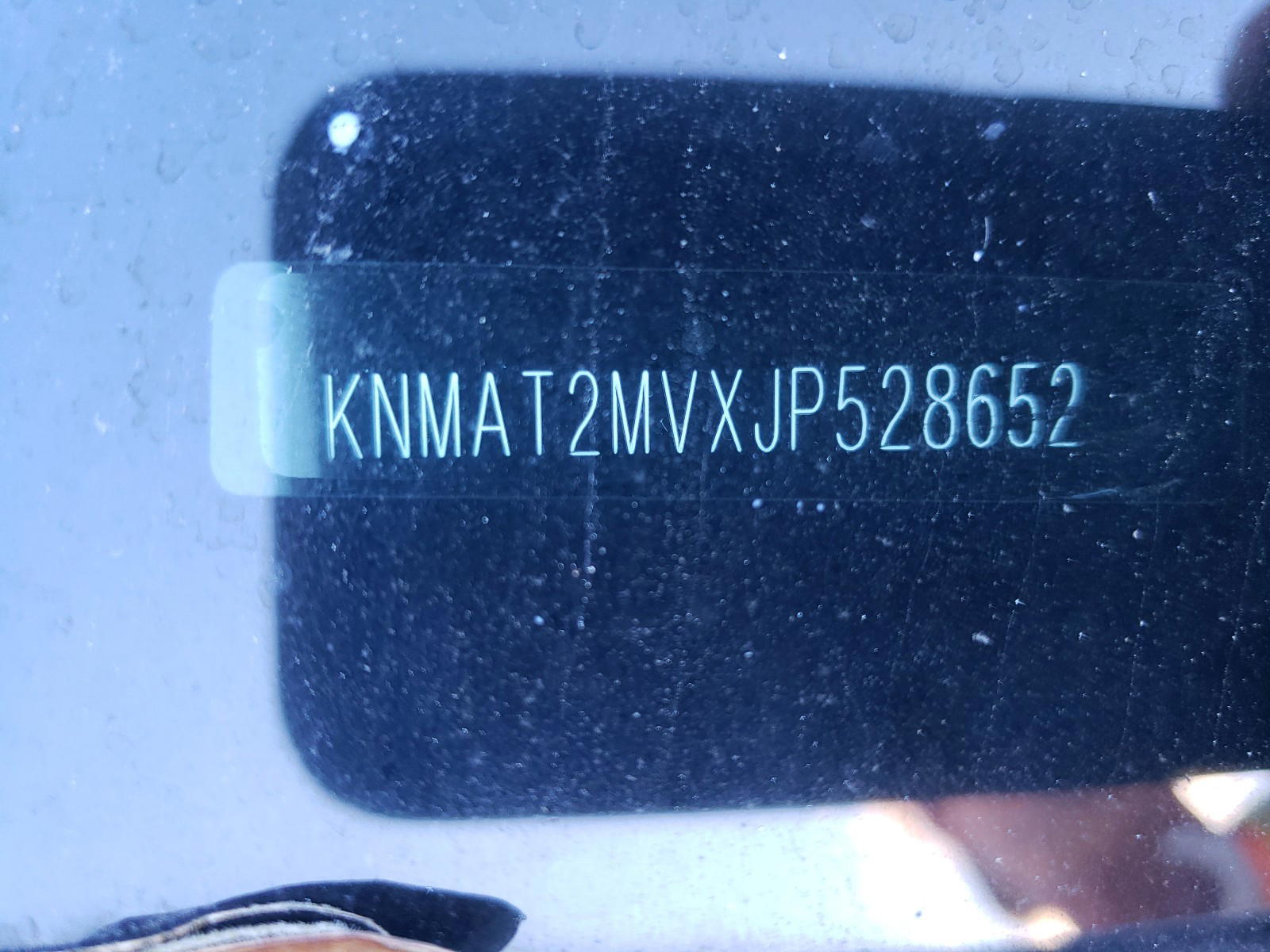 Photo 10 from auction – 2018 NISSAN ROGUE S with VIN KNMAT2MVXJP528652