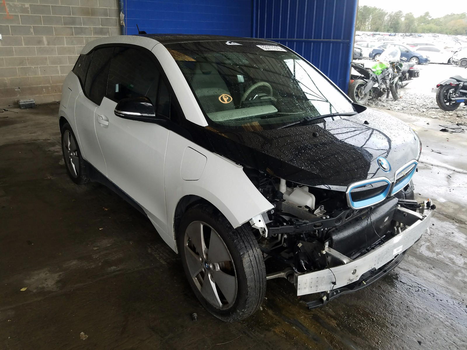 BMW I3 REX 2016 with VIN WBY1Z4C53GV505907 - Photo from auction