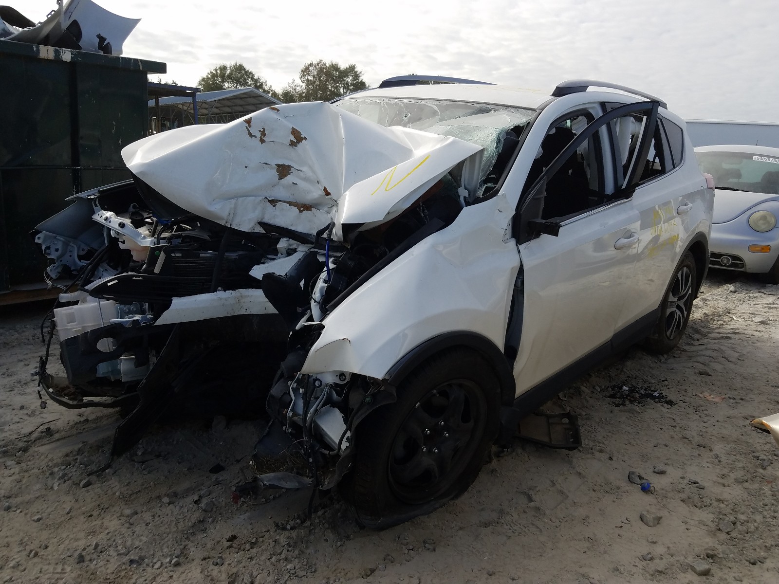 Photo 2 from auction – 2018 TOYOTA RAV4 LE with VIN JTMZFREV2JJ165574