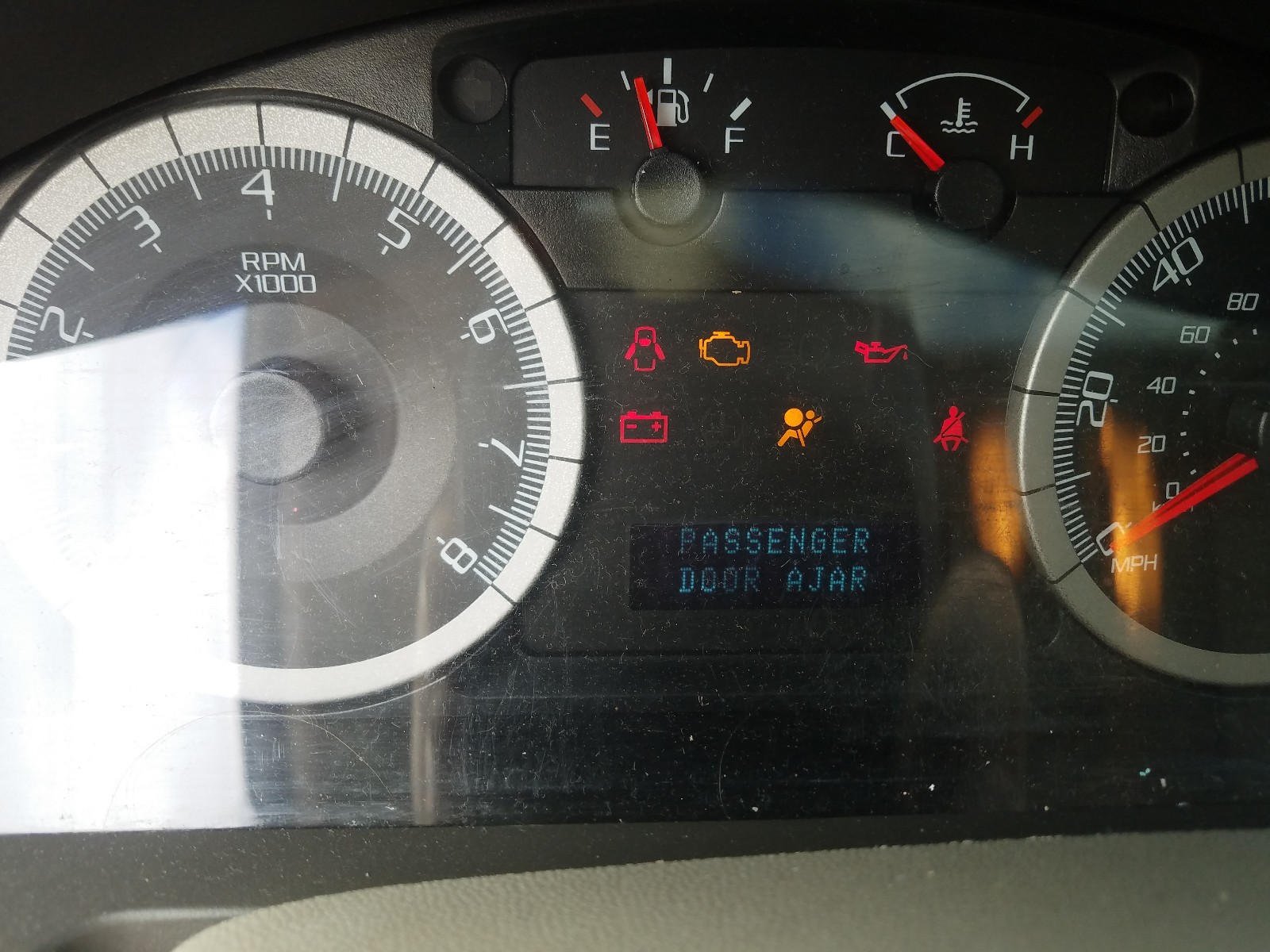 Photo 8 from auction – 2009 FORD ESCAPE XLT with VIN 1FMCU03G29KA64032
