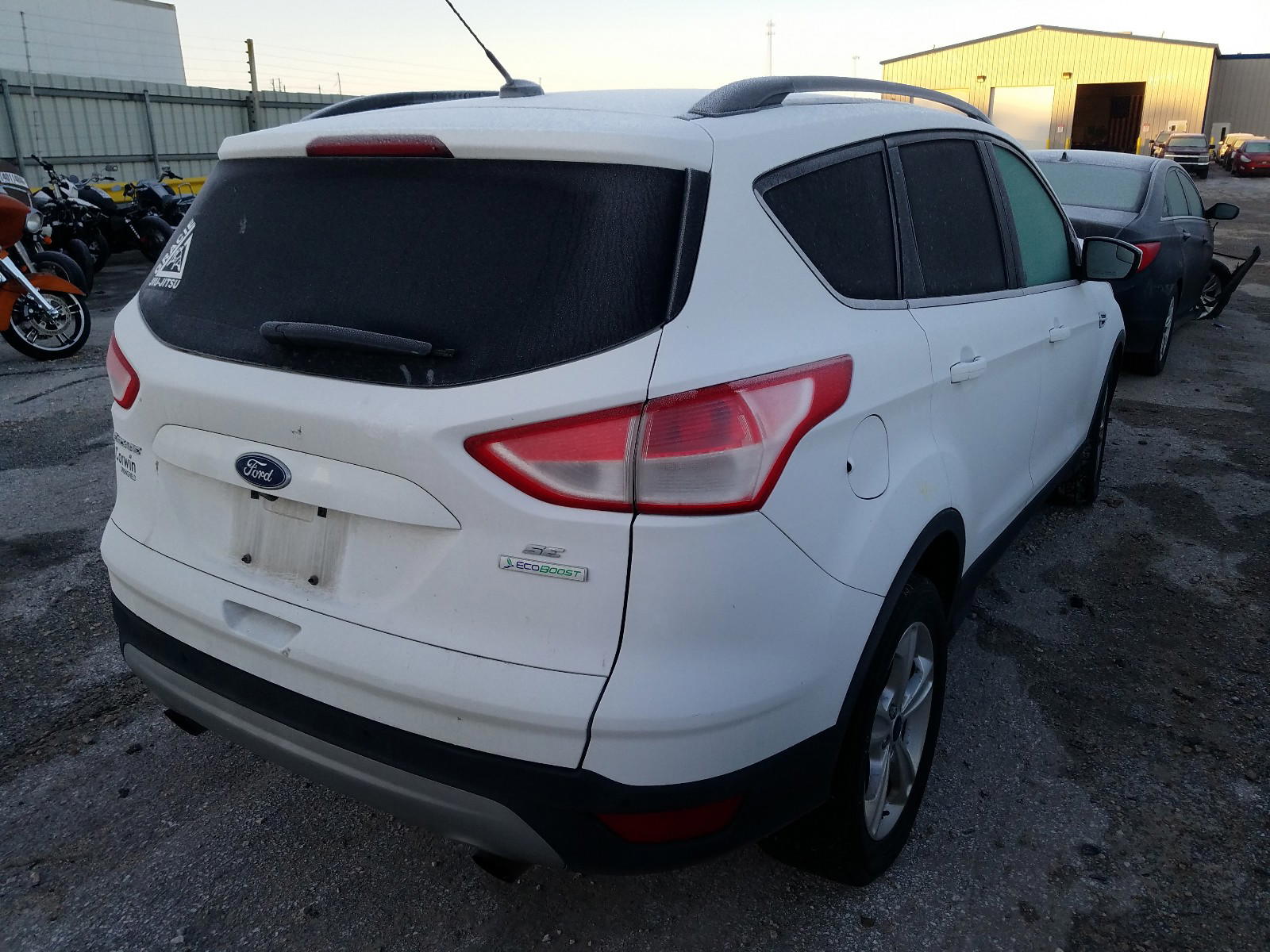 Photo 4 from auction – 2015 FORD ESCAPE SE with VIN 1FMCU0GX2FUC41740