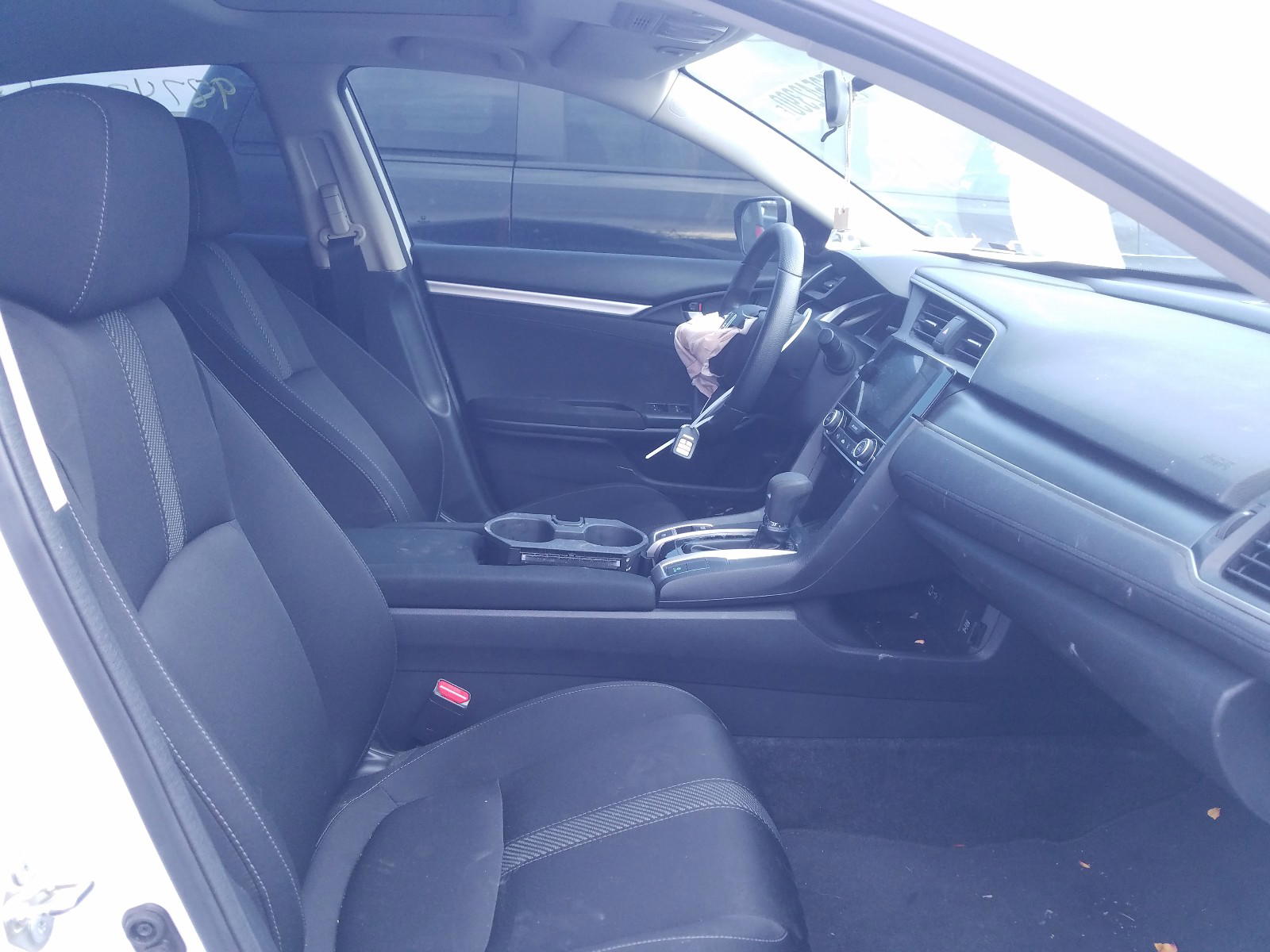 Photo 5 from auction – 2016 HONDA CIVIC EX with VIN 2HGFC2F73GH002642