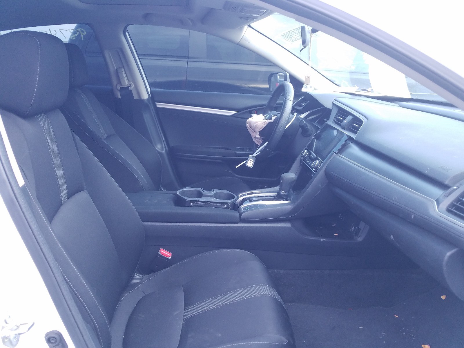 Zdjęcie 5 z aukcji – 2016 HONDA CIVIC EX z VIN 2HGFC2F73GH002642