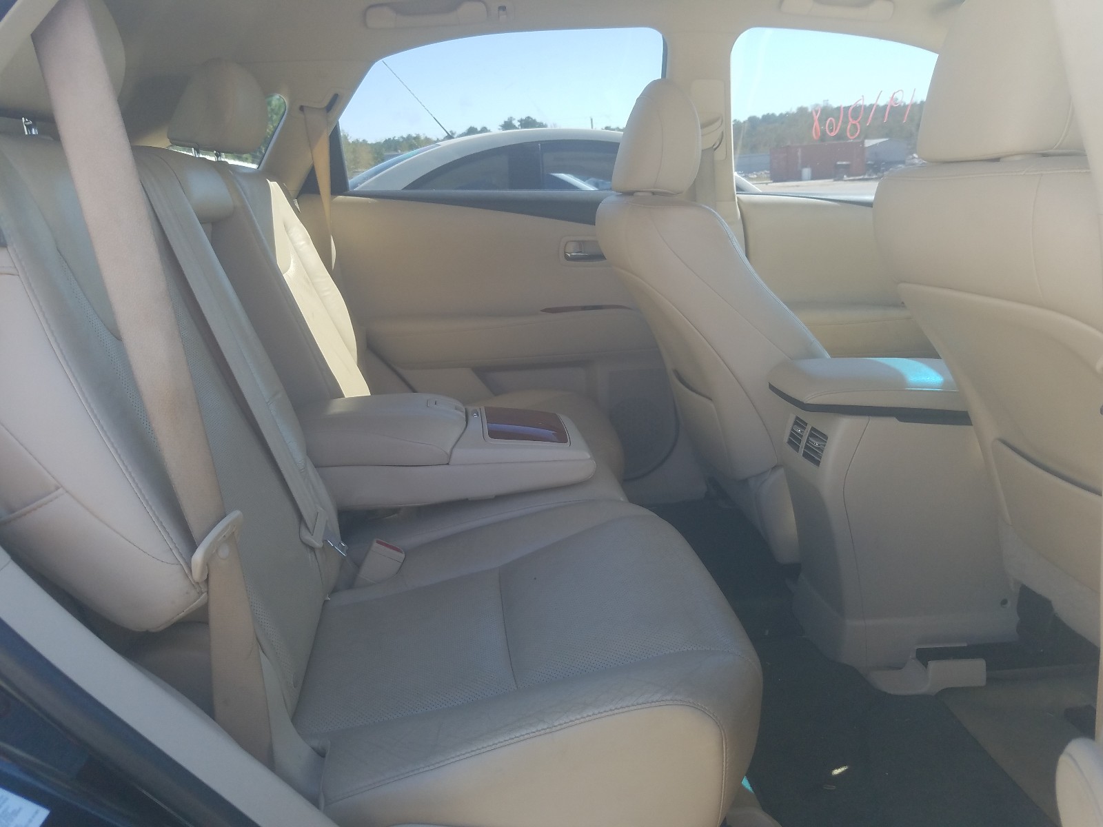 Photo 6 from auction – 2011 LEXUS RX 350 with VIN JTJZK1BA6B2004619