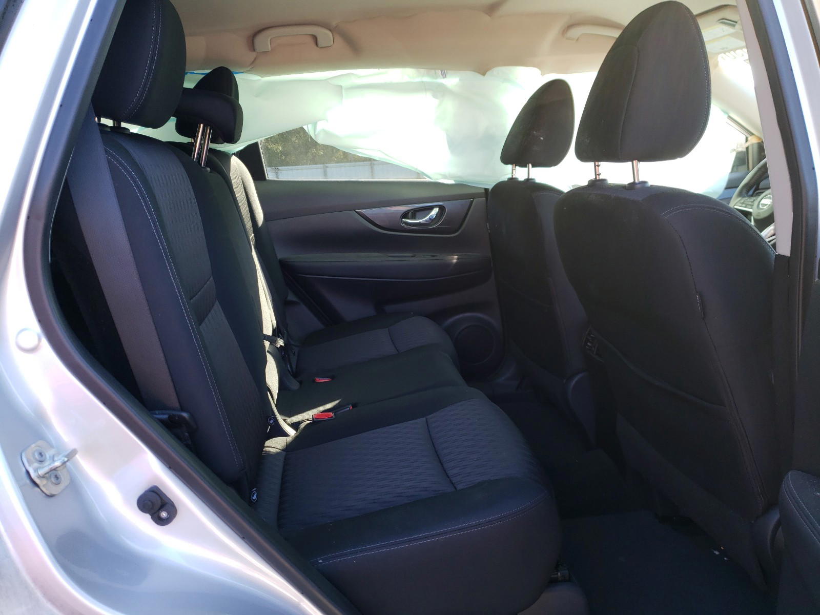 Photo 6 from auction – 2018 NISSAN ROGUE S with VIN KNMAT2MVXJP528652