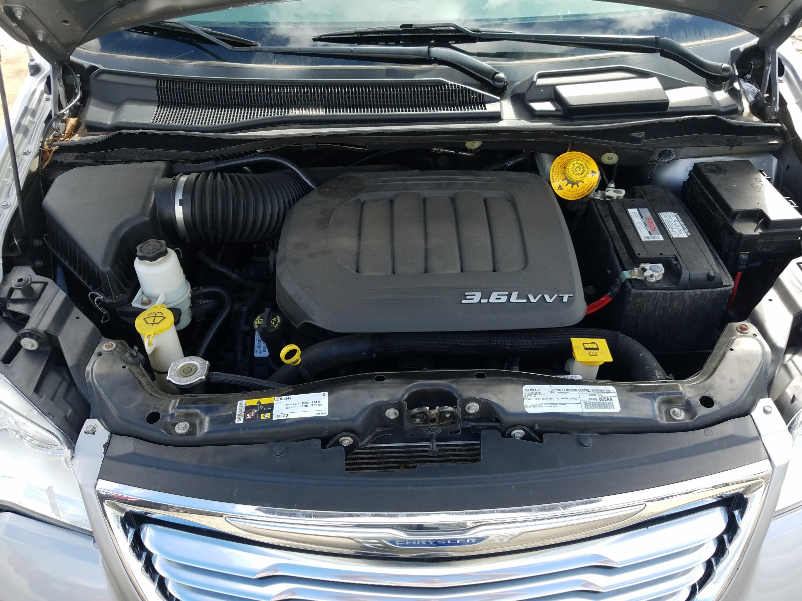 Photo 7 from auction – 2016 CHRYSLER TOWN & COU with VIN 2C4RC1BG5GR288869