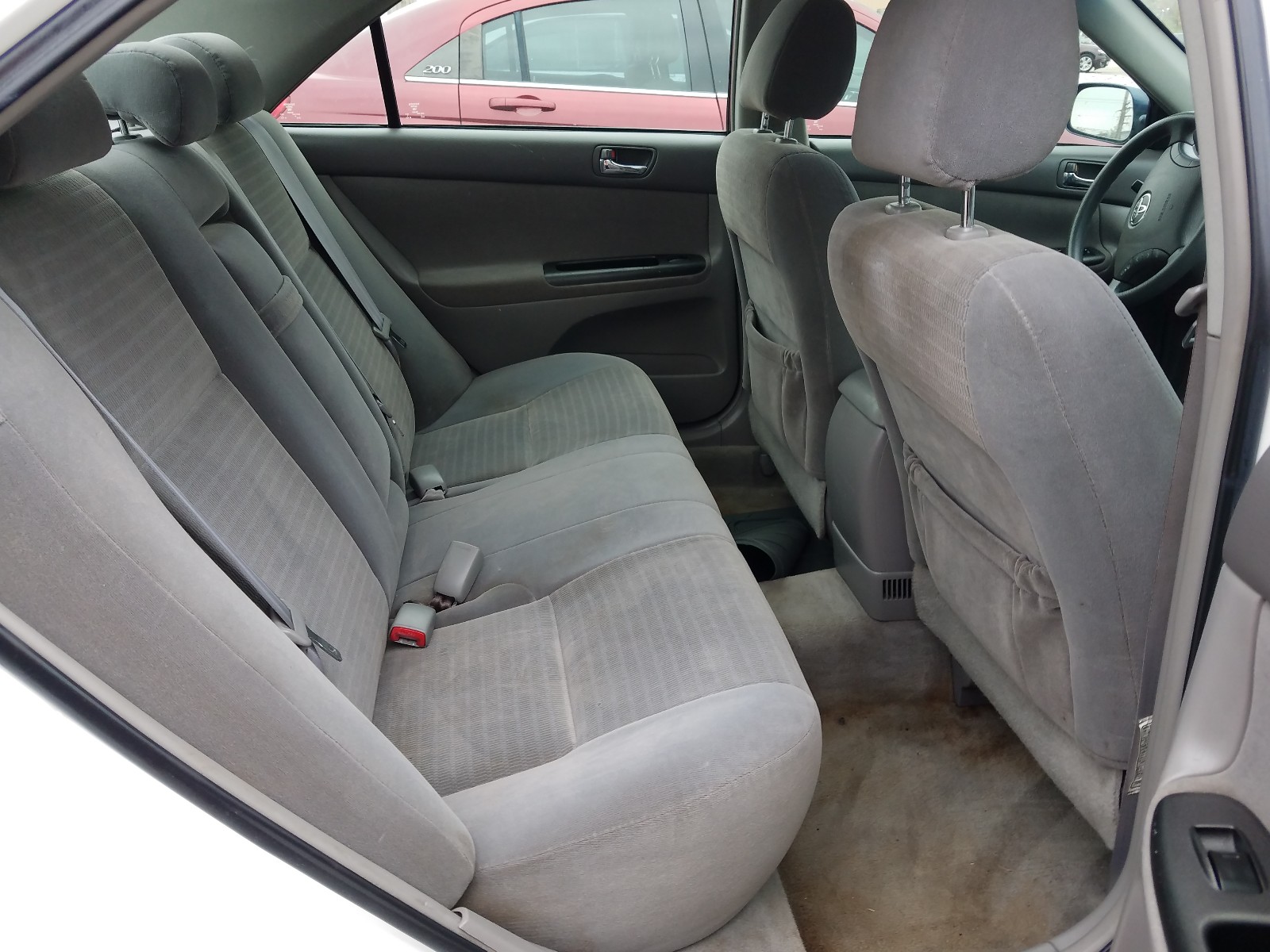 Photo 6 from auction – 2005 TOYOTA CAMRY LE with VIN 4T1BE32KX5U594473