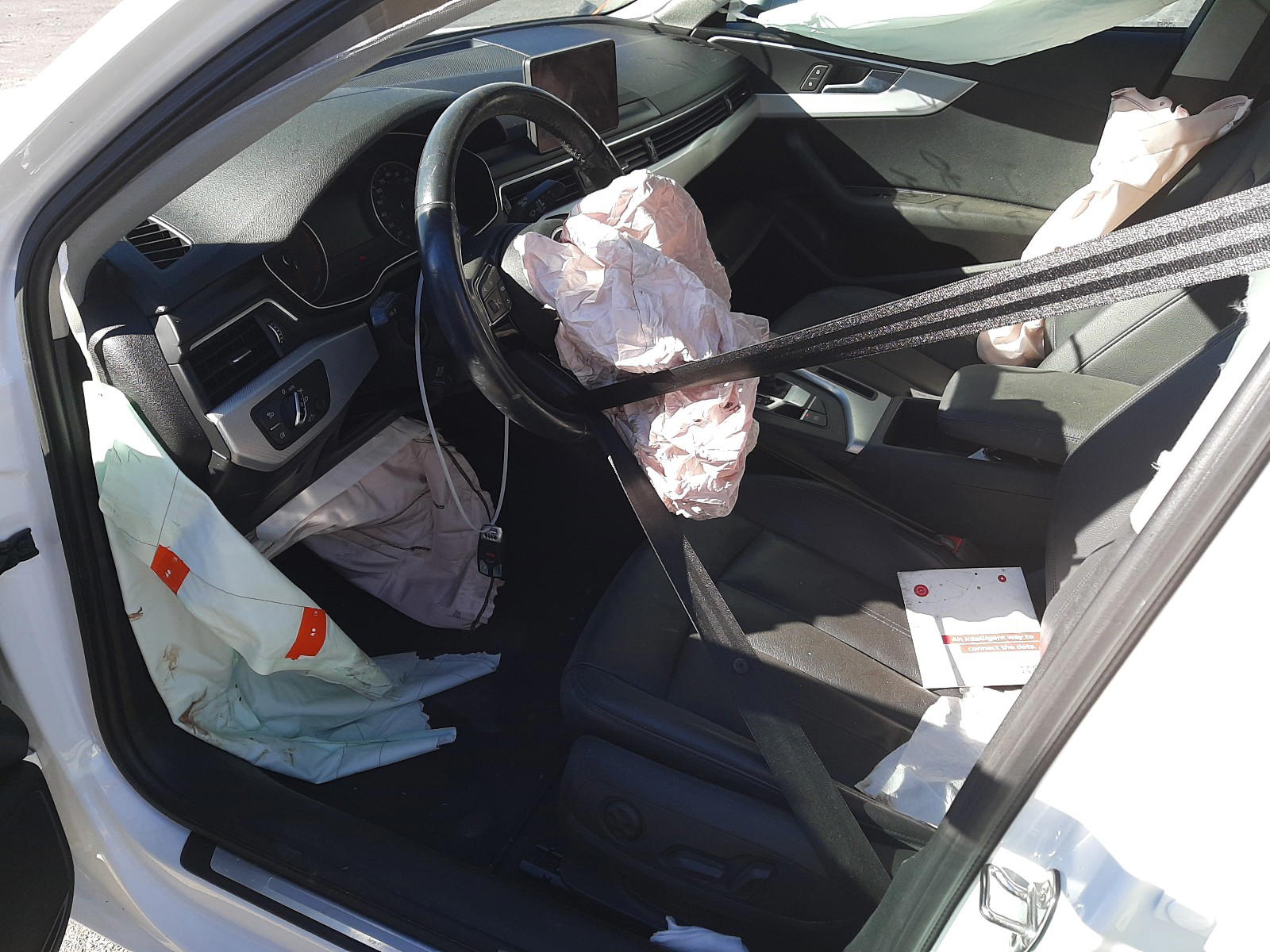 Photo 5 from auction – 2017 AUDI A4 PREMIUM with VIN WAUGNAF48HN058949