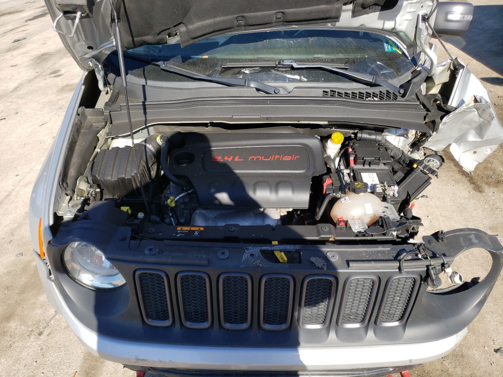 صورة رقم 7 من المزاد - 2016 JEEP RENEGADE T مع VIN ZACCJBCT6GPC49385