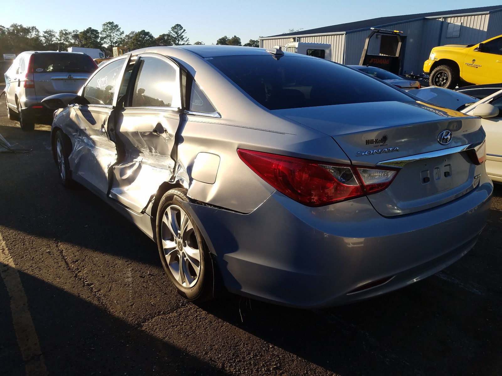 Photo 3 from auction – 2013 HYUNDAI SONATA SE with VIN 5NPEC4AC2DH519105