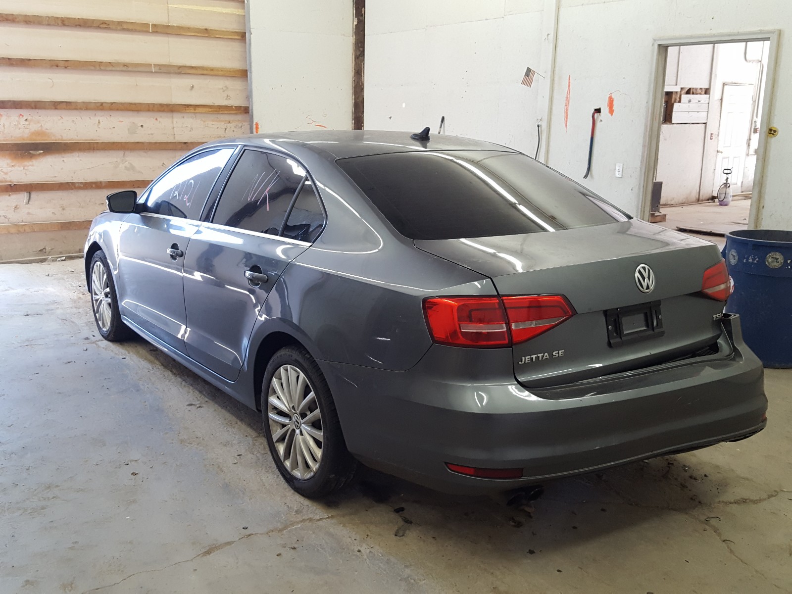 Photo 3 from auction – 2015 VOLKSWAGEN JETTA with VIN 3VWD07AJ4FM287458