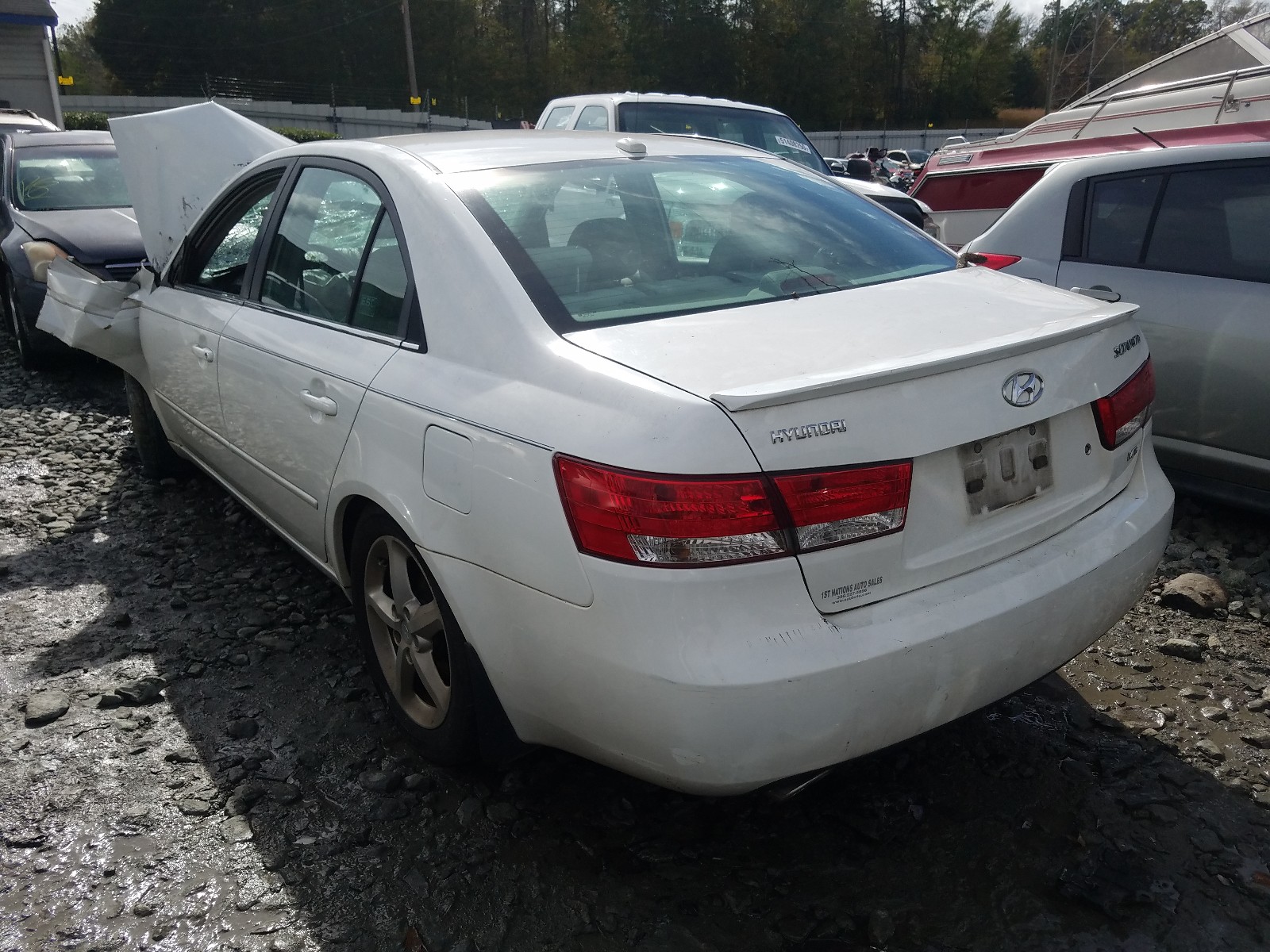 Photo 3 from auction – 2008 HYUNDAI SONATA SE with VIN 5NPEU46F38H345518