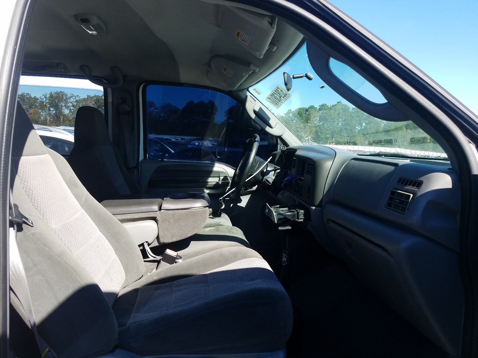 Photo 5 from auction – 2003 FORD F250 SUPER with VIN 1FTNW21L13EB72960