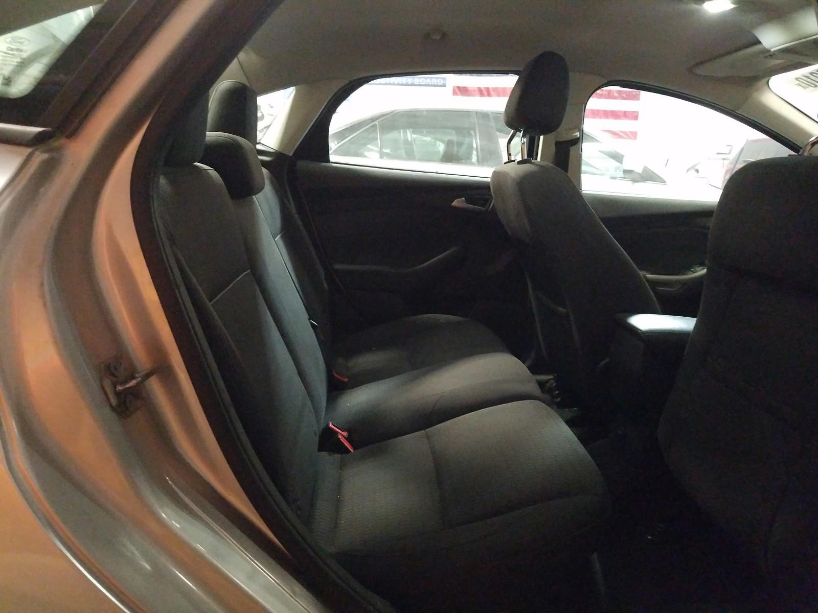 Photo 6 from auction – 2012 FORD FOCUS SEL with VIN 1FAHP3H2XCL316133