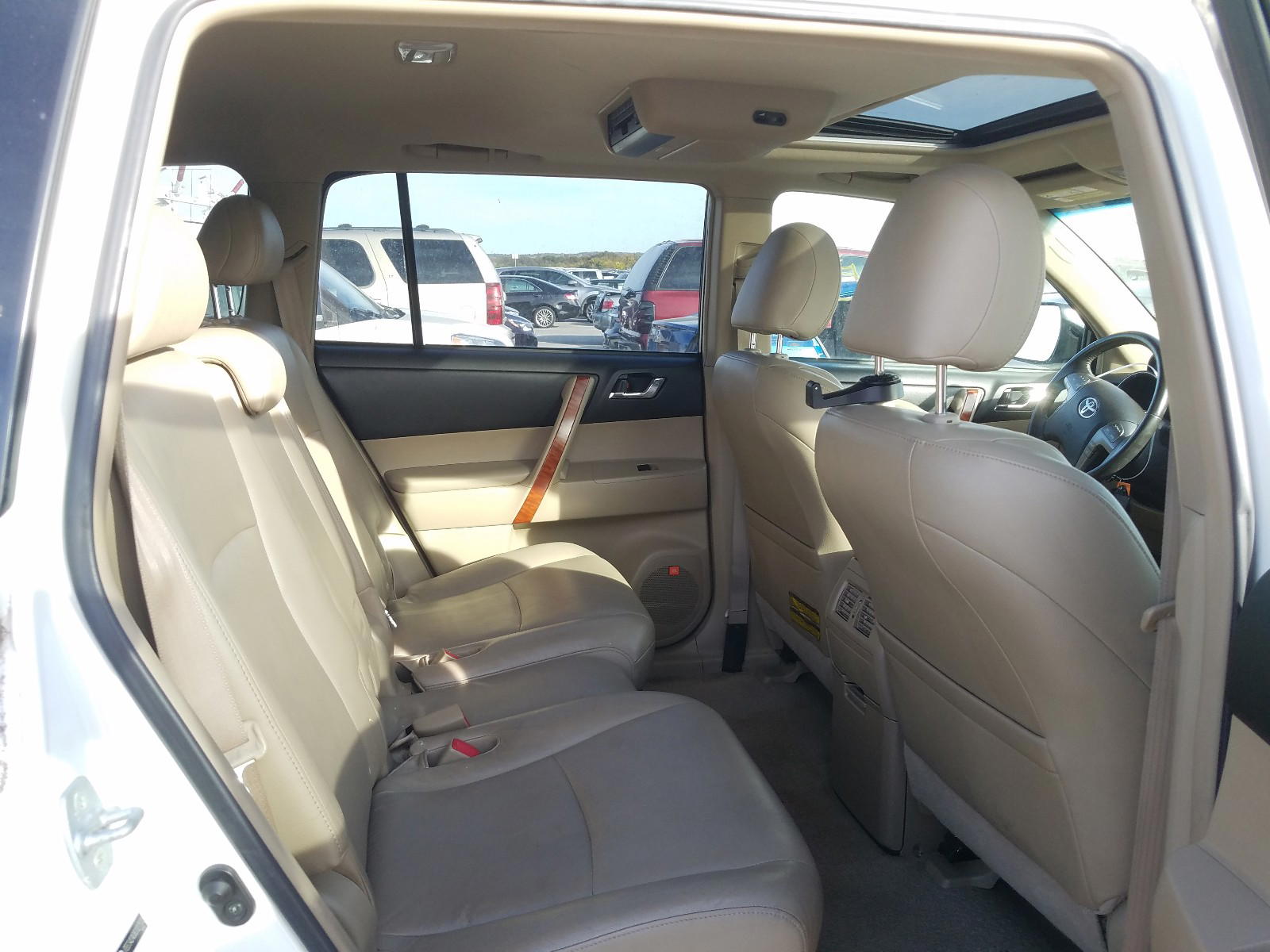 Photo 6 from auction – 2008 TOYOTA HIGHLANDER with VIN JTEES42A082027532