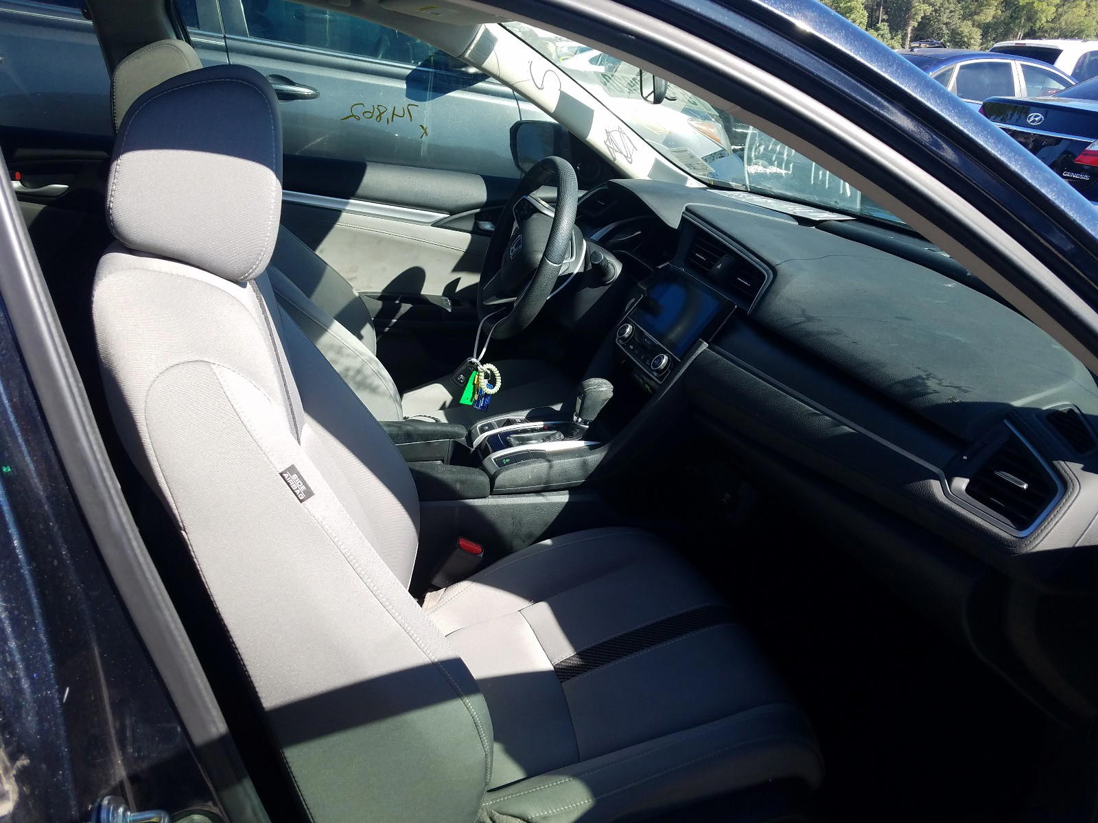 Photo 5 from auction – 2017 HONDA CIVIC EX with VIN 19XFC2F72HE051164