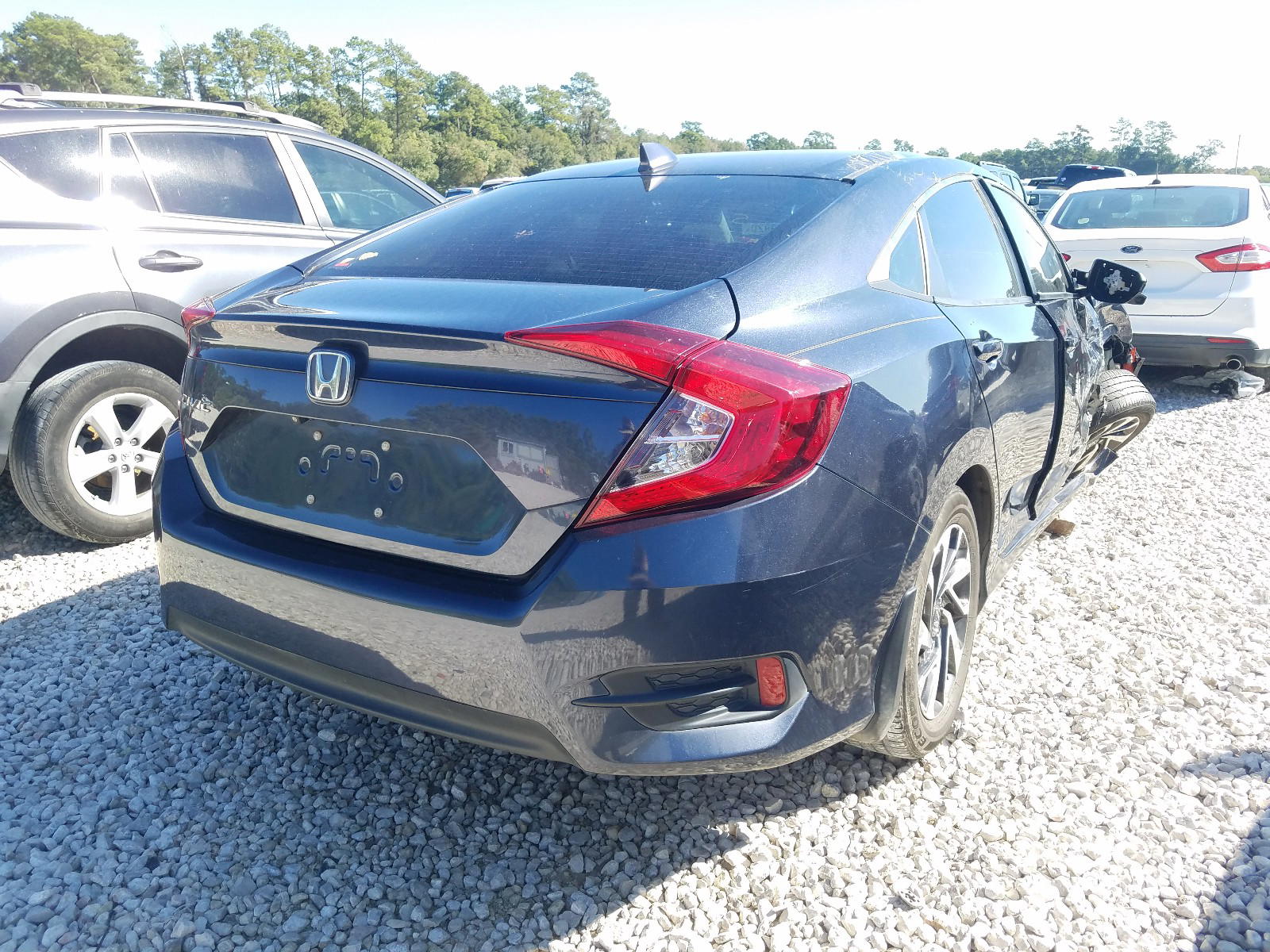 Photo 4 from auction – 2017 HONDA CIVIC EX with VIN 19XFC2F72HE051164