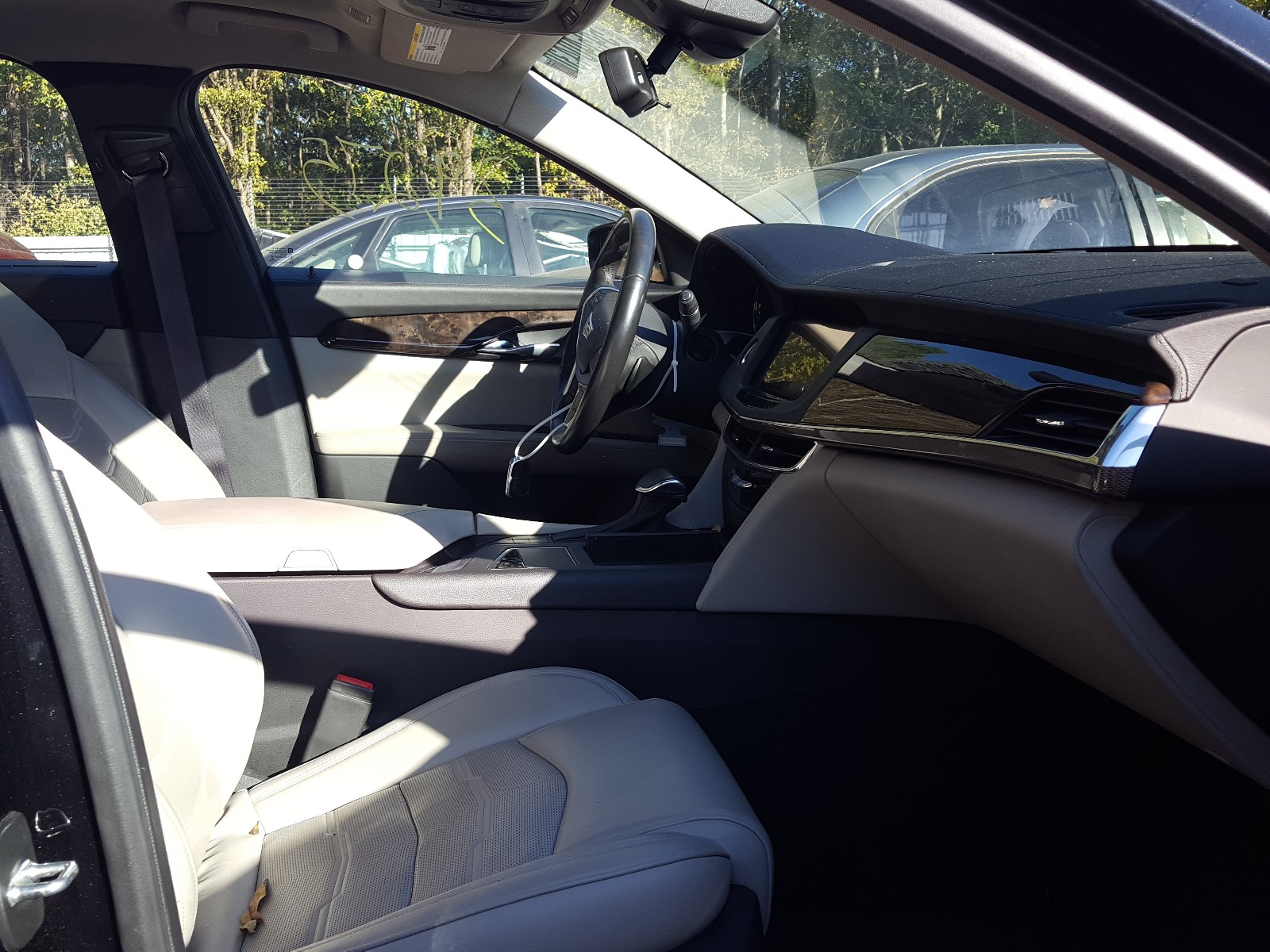 Photo 5 from auction – 2017 CADILLAC CT6 PREMIU with VIN LREKK5RX1HA055256