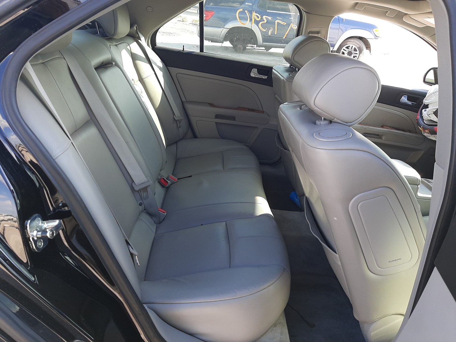 Фото 6 с аукциона – 2008 CADILLAC STS с VIN 1G6DK67V180162668