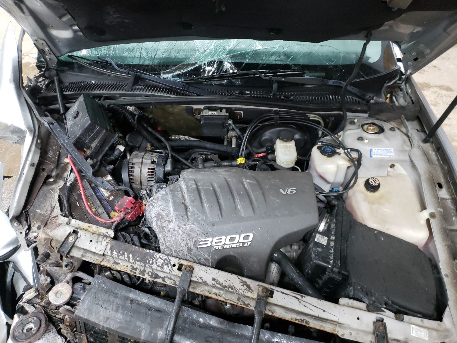 Photo 7 from auction – 2000 BUICK PARK AVENU with VIN 1G4CW54K6Y4290541