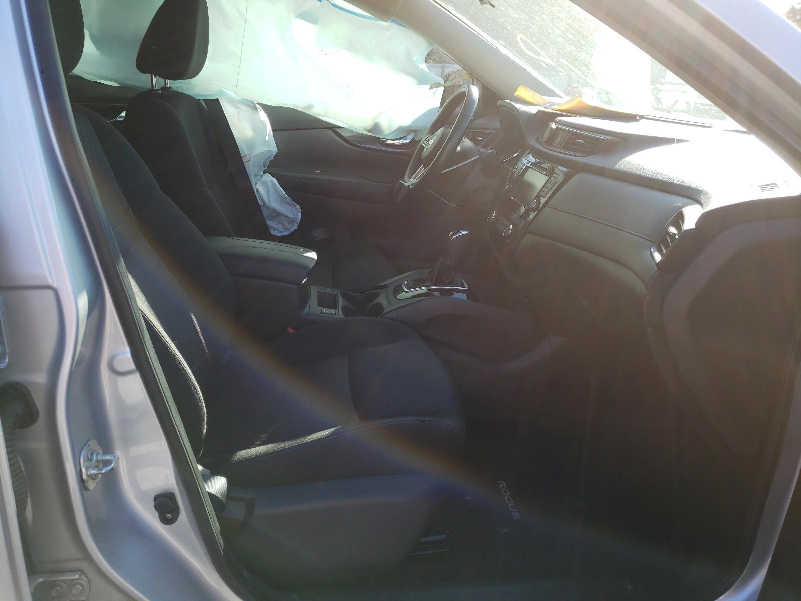 Photo 5 from auction – 2018 NISSAN ROGUE S with VIN KNMAT2MVXJP528652