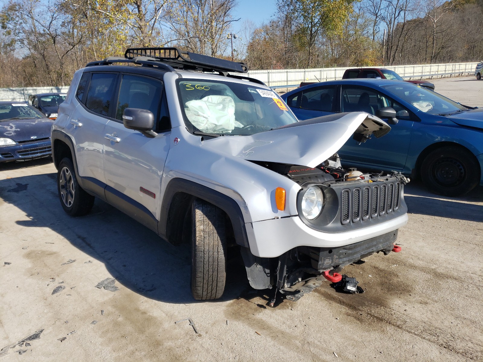 JEEP RENEGADE T 2016 مع رقم تعريف المركبة ZACCJBCT6GPC49385 - صورة من المزاد