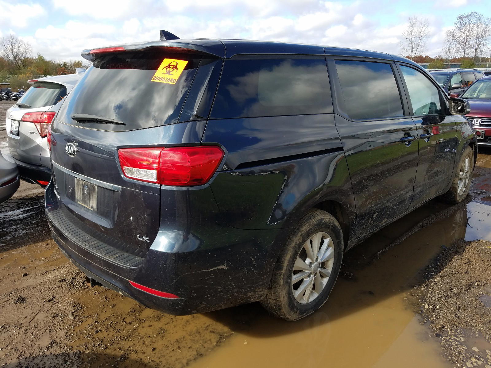 Photo 4 from auction – 2017 KIA SEDONA LX with VIN KNDMB5C19H6219805