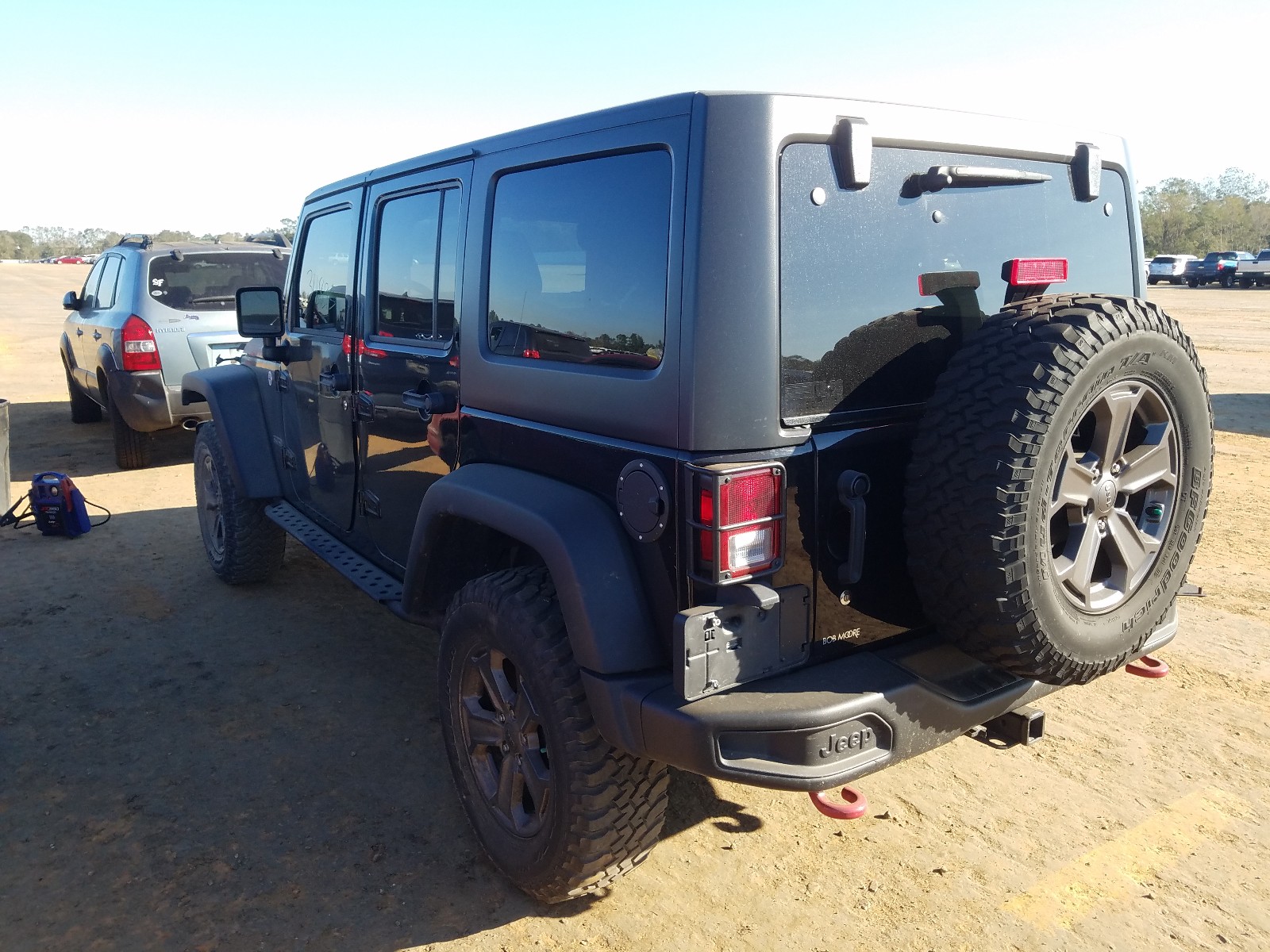 Photo 3 from auction – 2018 JEEP WRANGLER U with VIN 1C4BJWFG7JL805636