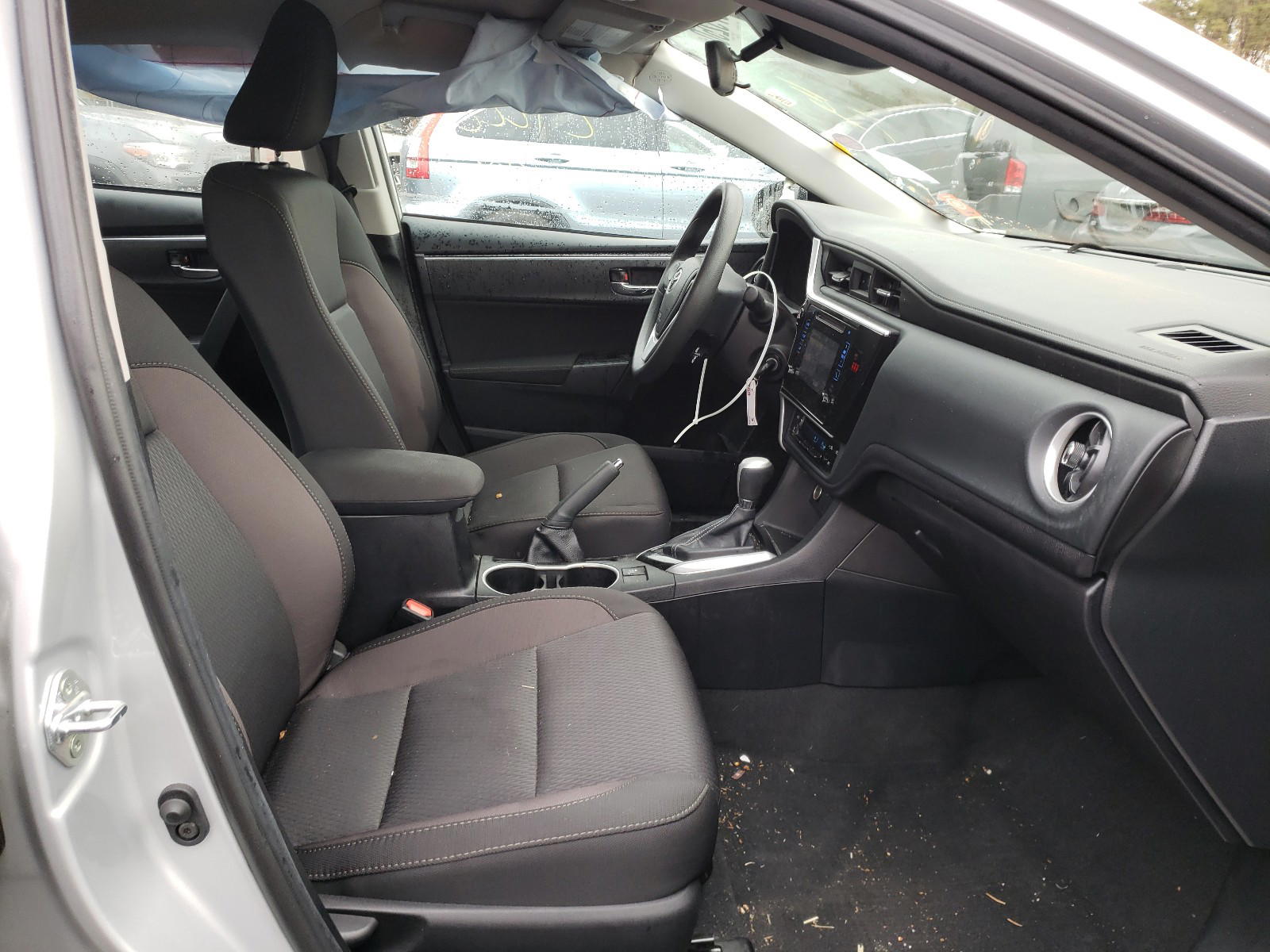 Photo 5 from auction – 2019 TOYOTA COROLLA L with VIN 2T1BURHE8KC193041