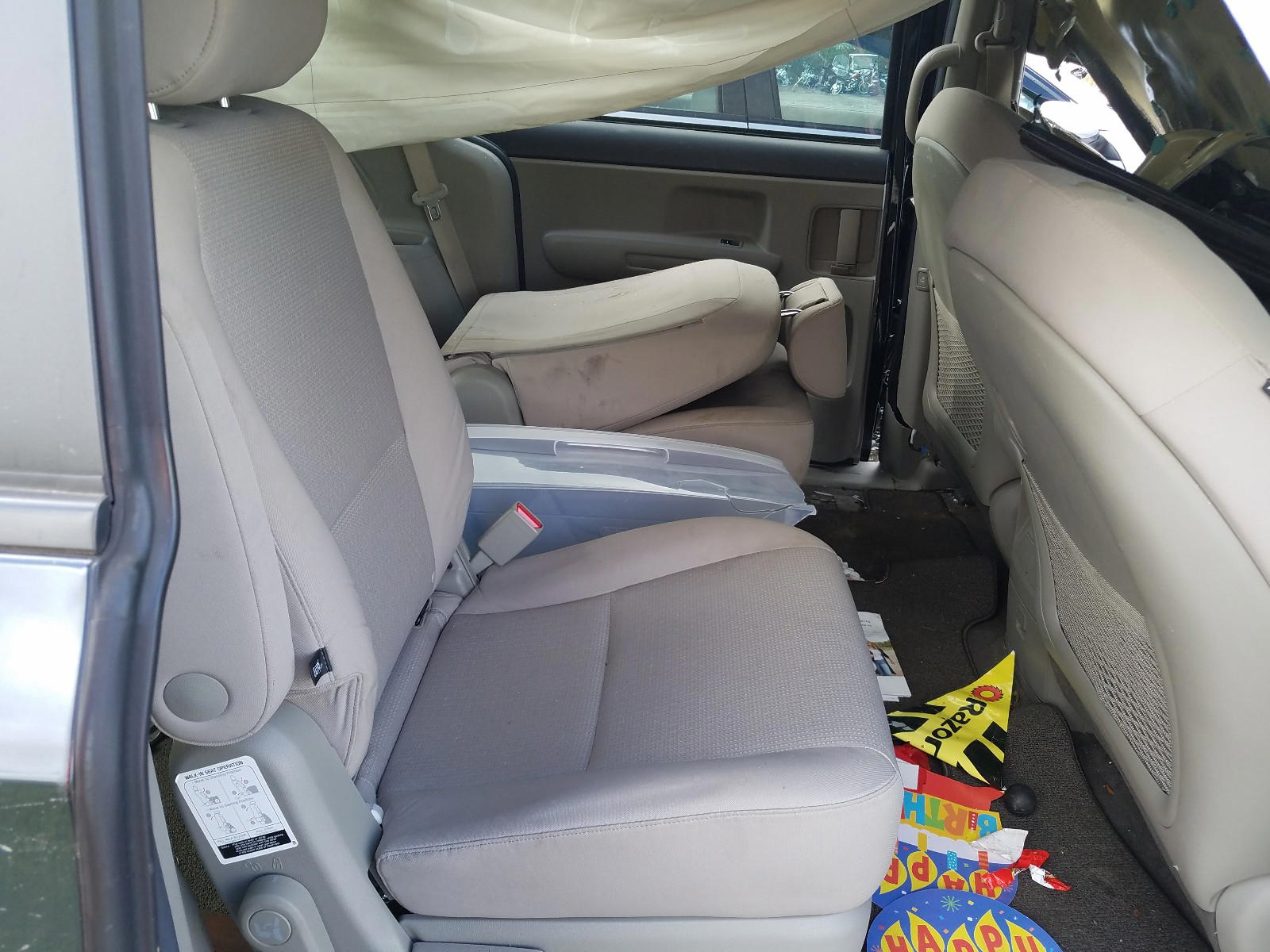 Photo 6 from auction – 2017 KIA SEDONA LX with VIN KNDMB5C19H6219805