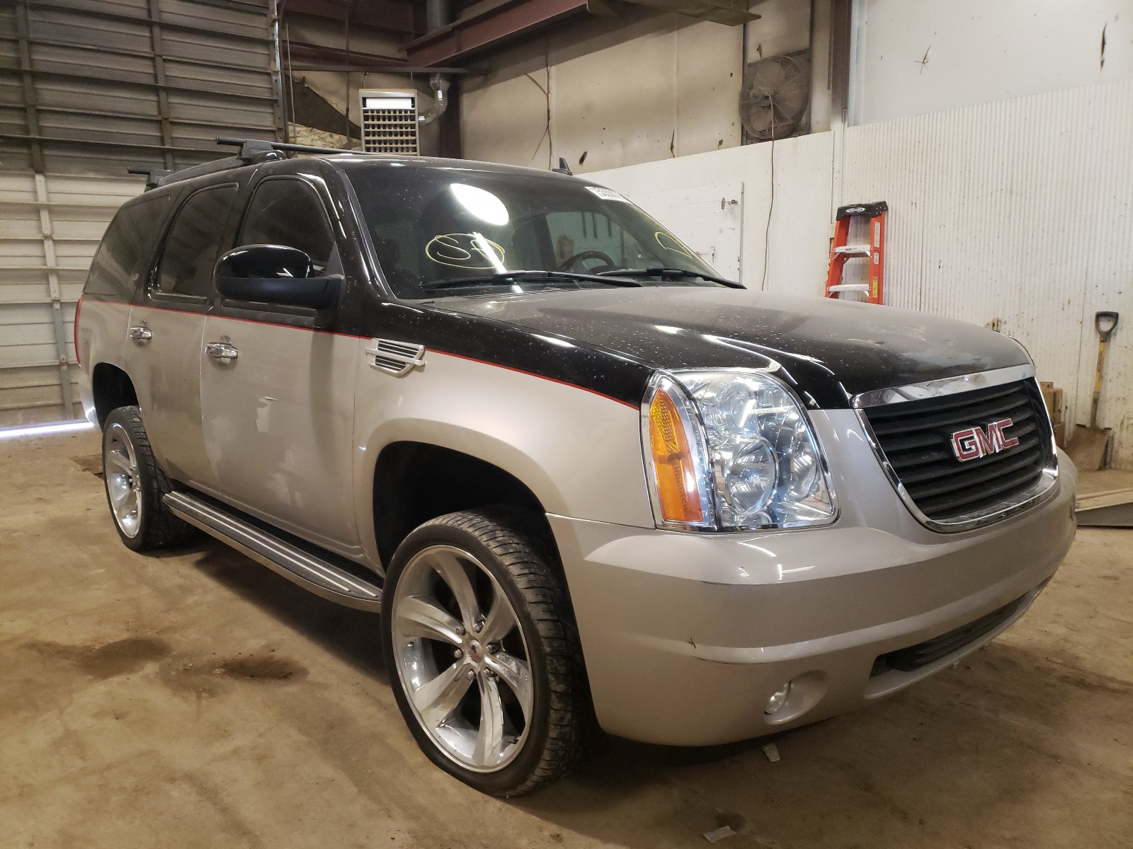 Photo 1 from auction – 2007 GMC YUKON with VIN 1GKFK13097R206045