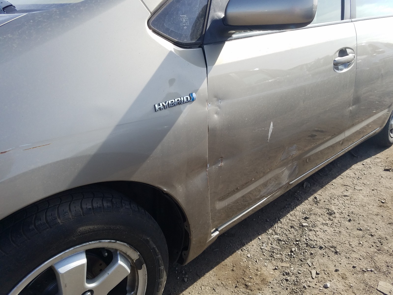 Photo 9 from auction – 2004 TOYOTA PRIUS with VIN JTDKB20UX40060195