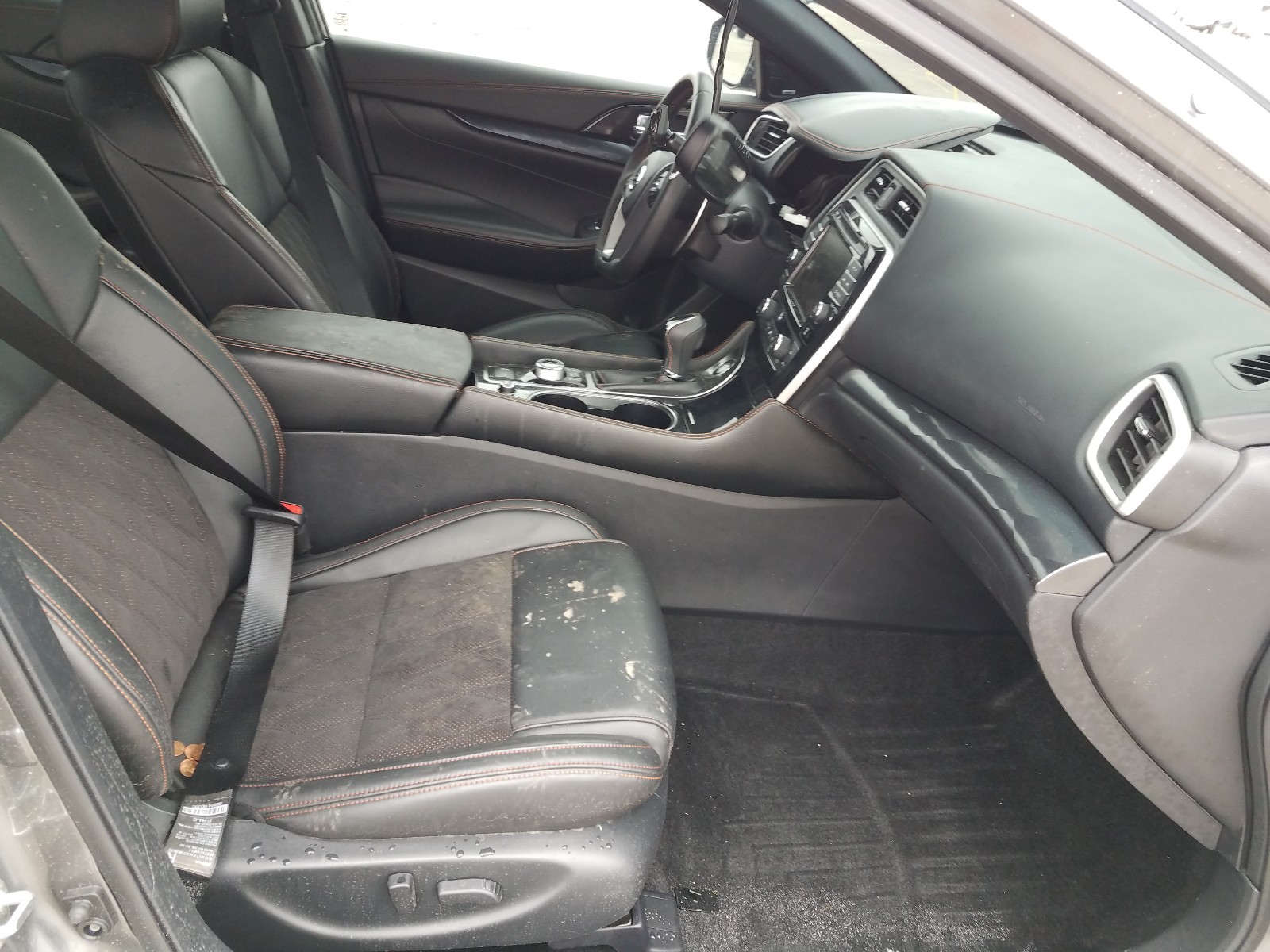 Photo 5 from auction – 2019 NISSAN MAXIMA S with VIN 1N4AA6AV1KC362246