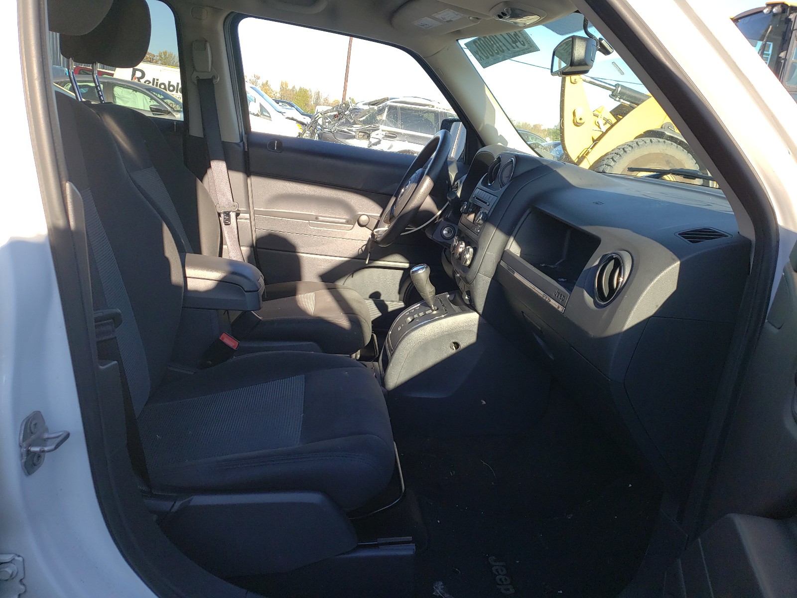 Photo 5 from auction – 2016 JEEP PATRIOT SP with VIN 1C4NJRBB5GD557205