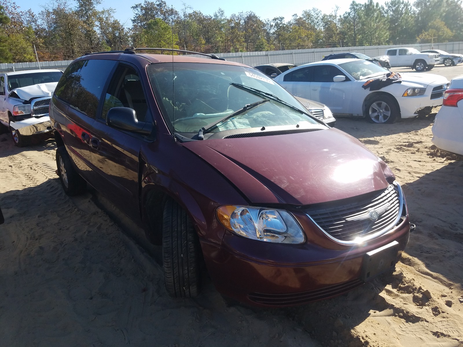 Photo 1 from auction – 2002 CHRYSLER TOWN & COU with VIN 2C4GP44312R756936