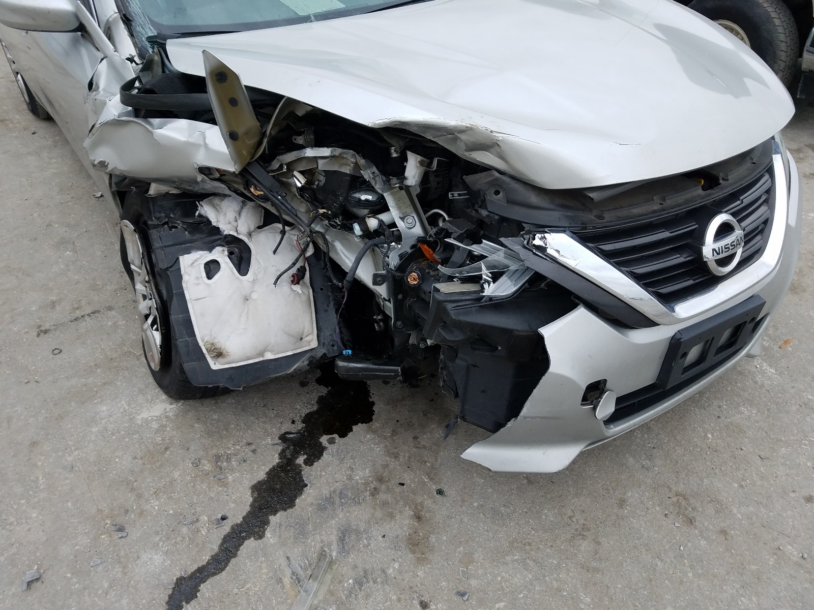 Photo 9 from auction – 2016 NISSAN ALTIMA 2.5 with VIN 1N4AL3AP3GN349097