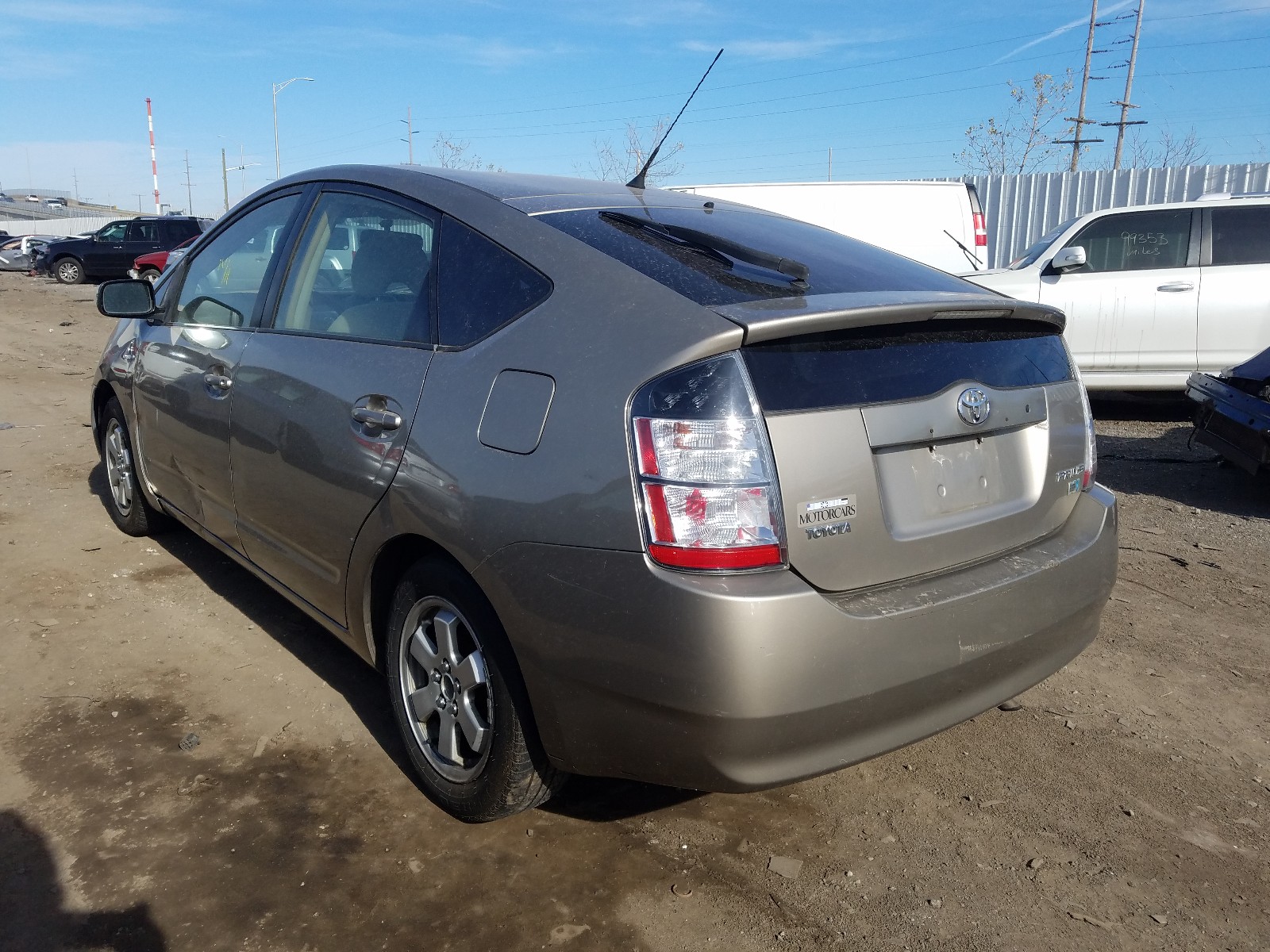 Photo 3 from auction – 2004 TOYOTA PRIUS with VIN JTDKB20UX40060195