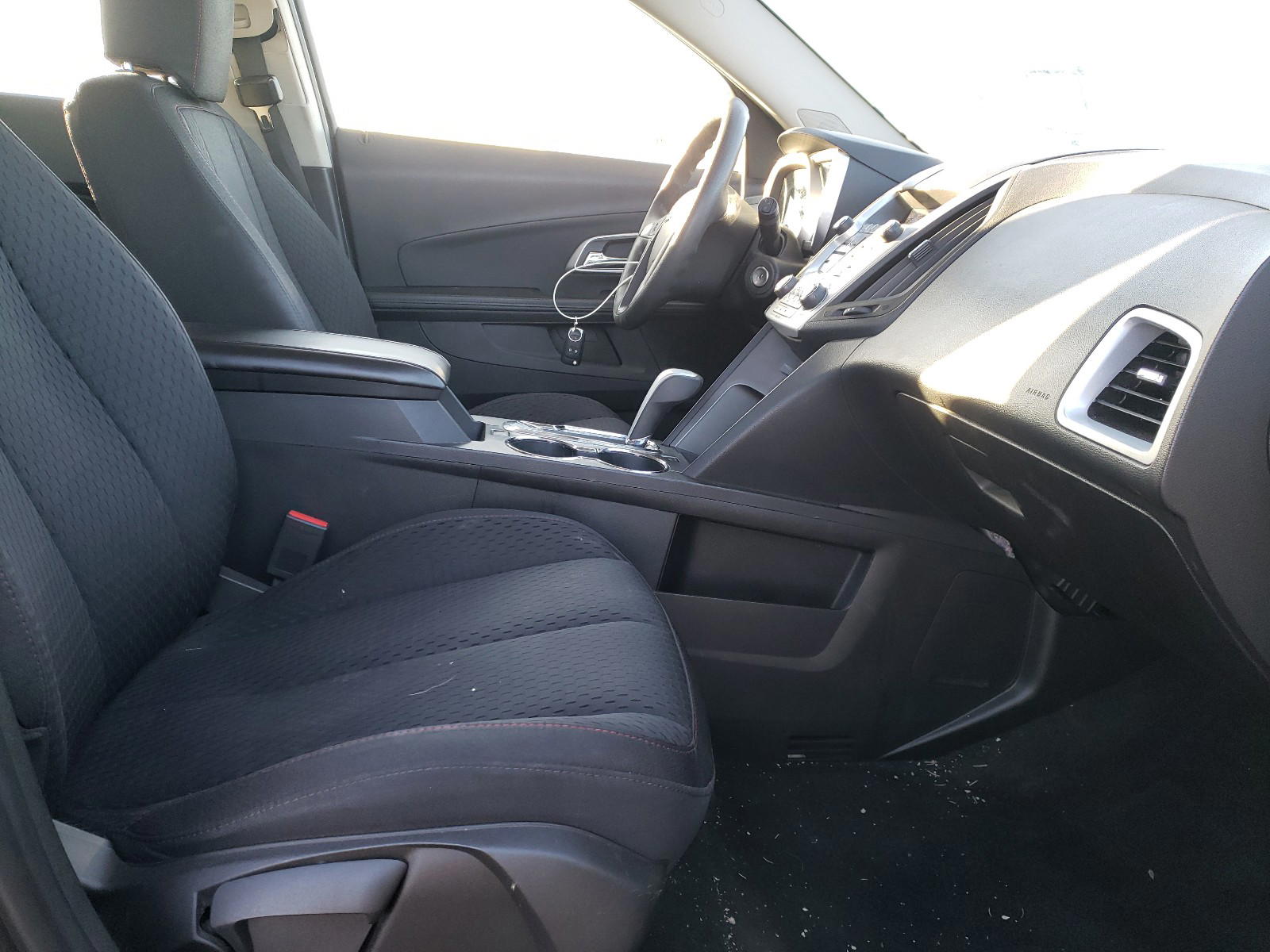 Photo 5 from auction – 2014 CHEVROLET EQUINOX LS with VIN 2GNFLEEK4E6256978