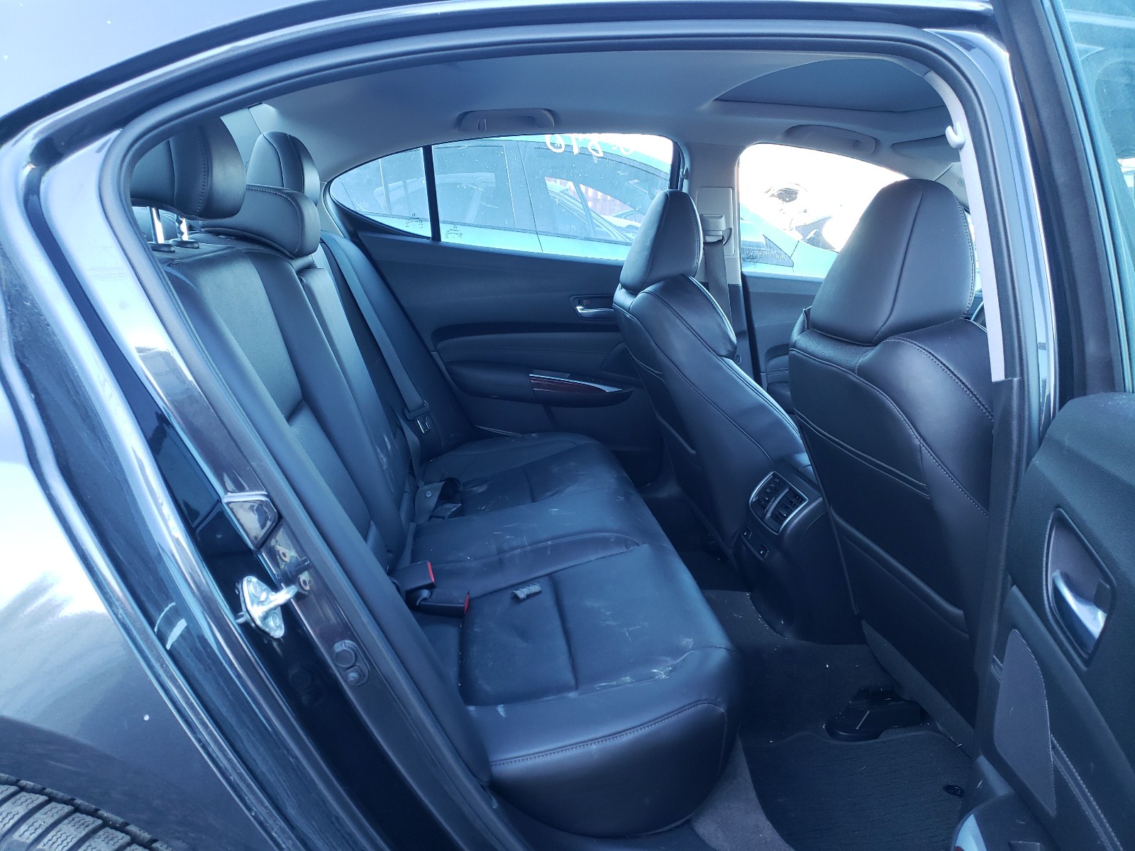Photo 6 from auction – 2015 ACURA TLX TECH with VIN 19UUB3F56FA800094