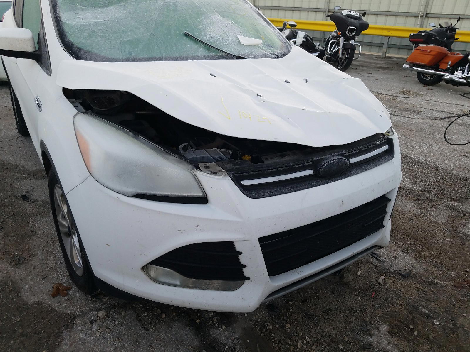 Photo 9 from auction – 2015 FORD ESCAPE SE with VIN 1FMCU0GX2FUC41740