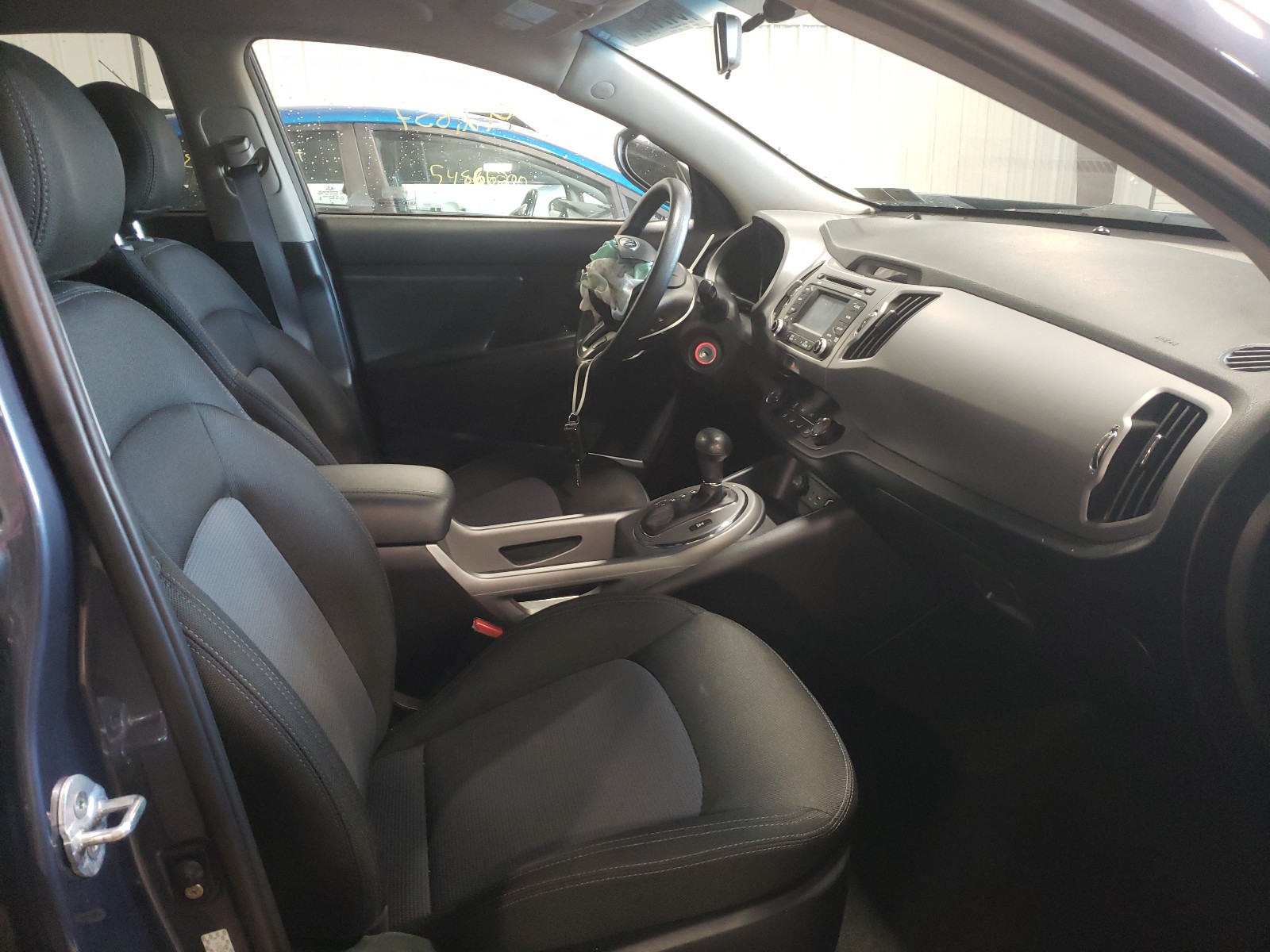 Photo 5 from auction – 2016 KIA SPORTAGE L with VIN KNDPBCAC4G7797616