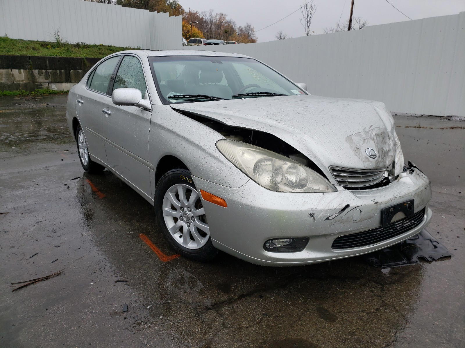 LEXUS ES 330 2004 with VIN JTHBA30G240002714 - Photo from auction